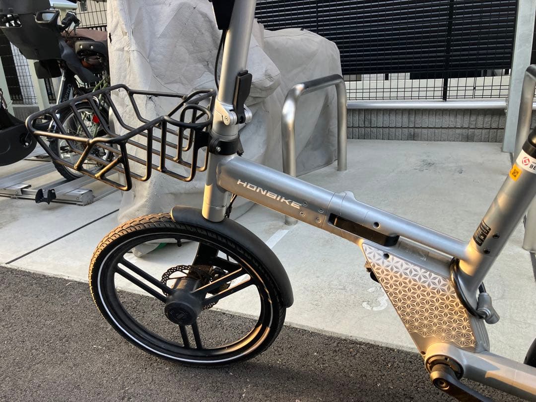「MADE IN JAPAN」HONBIKE シルバー電動アシスト自転車
