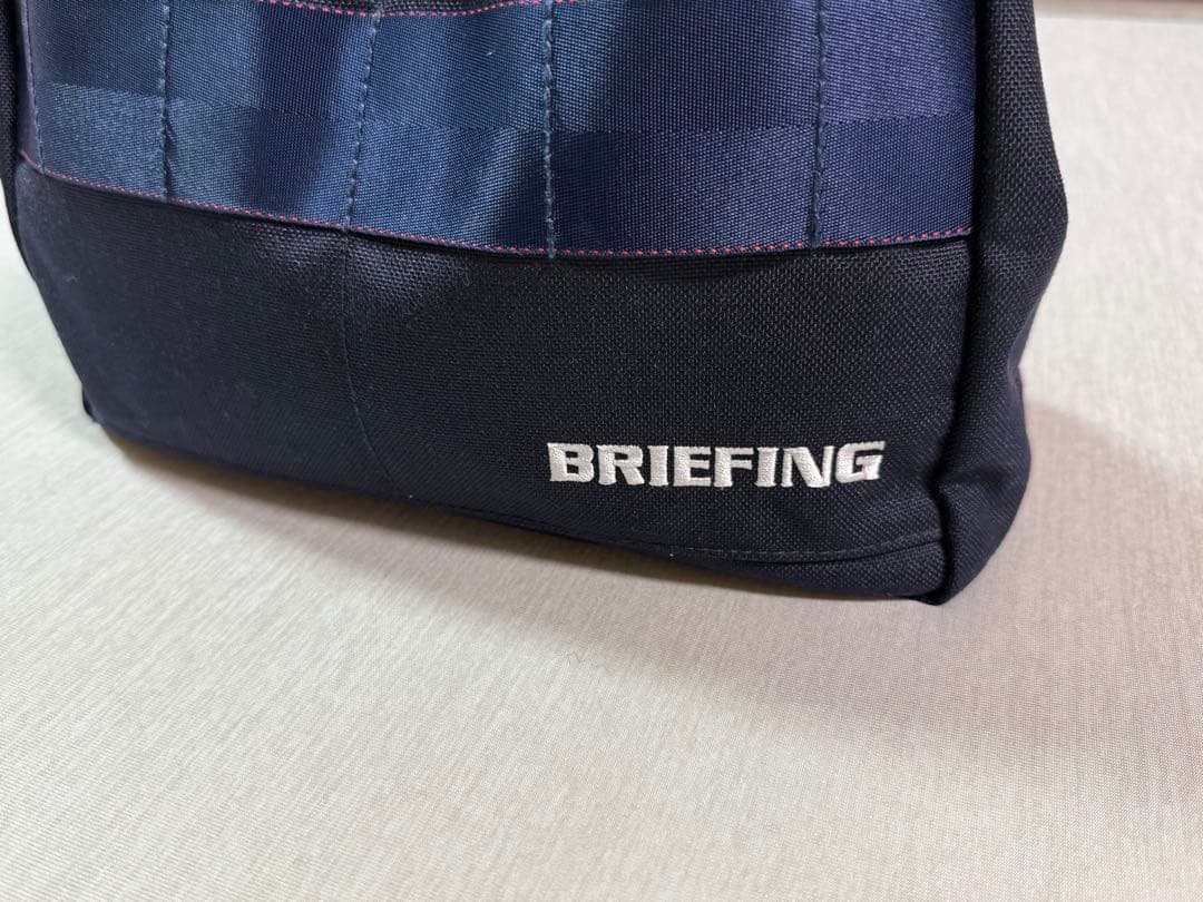 BRIEFING ネイビー ラウンドトートバッグ