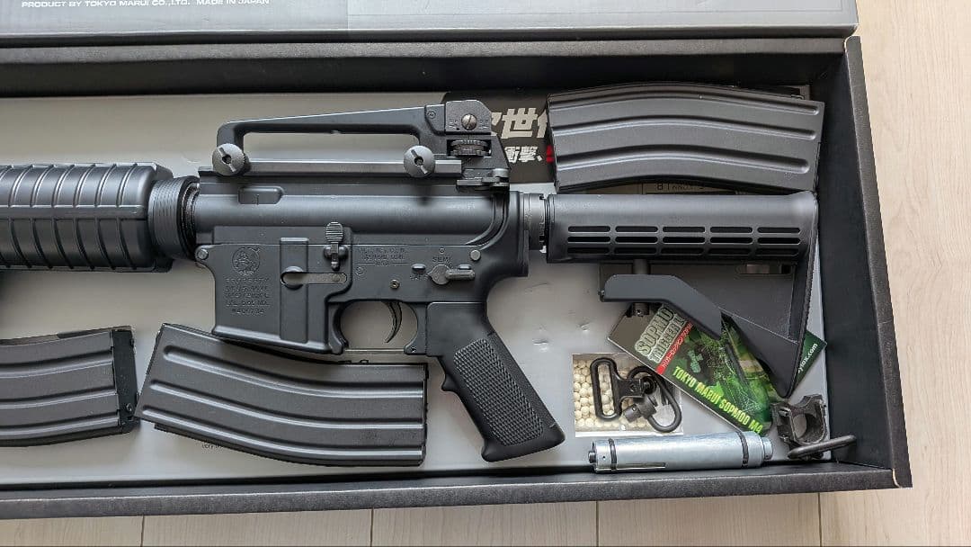M4シリーズ 次世代電動ガン ブラック マガジン6本付き