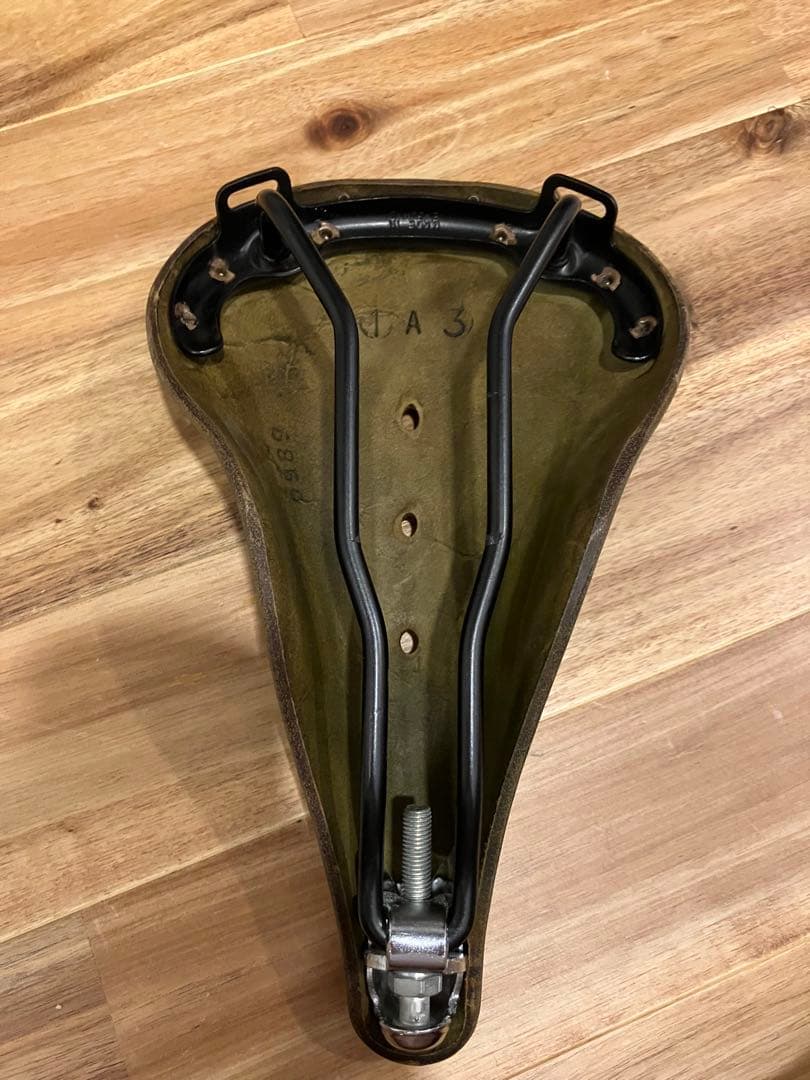 H*r様 BROOKS 革サドル B17 緑