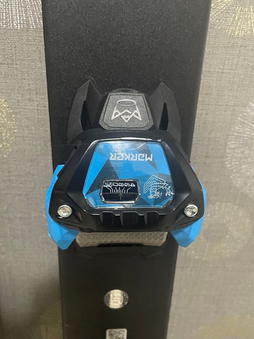 美品使用1度　FACTION prodigy2 グリフォン　板ビンディングセット