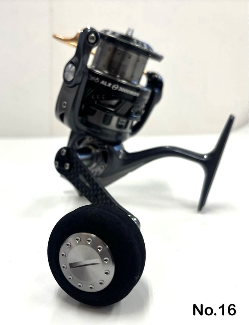 リール No.16 REVO ALX THETA 3000MSH