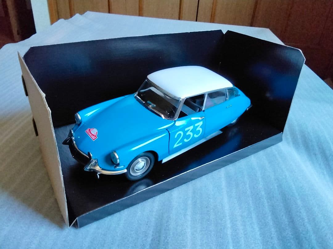 CITROEN　DS　RALLYE　1963　スカイブルー