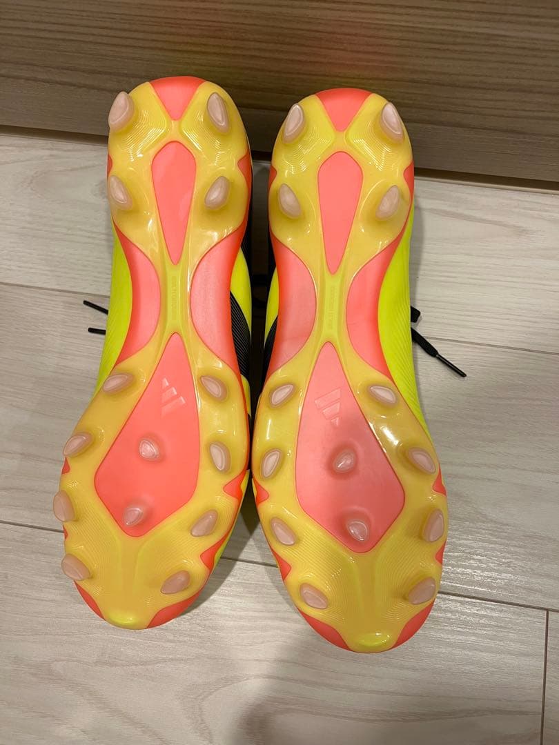 adidas Predator サッカーシューズ イエロー