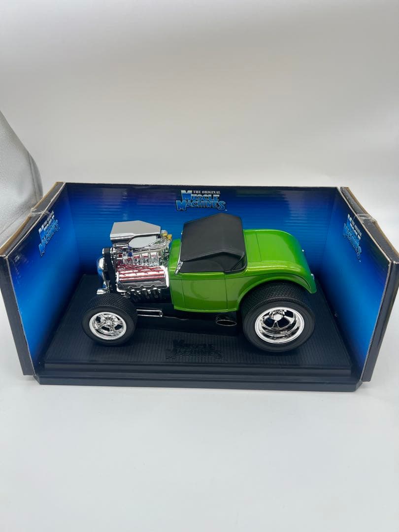 No26ミニカー1/18箱あり32 ROADSTER