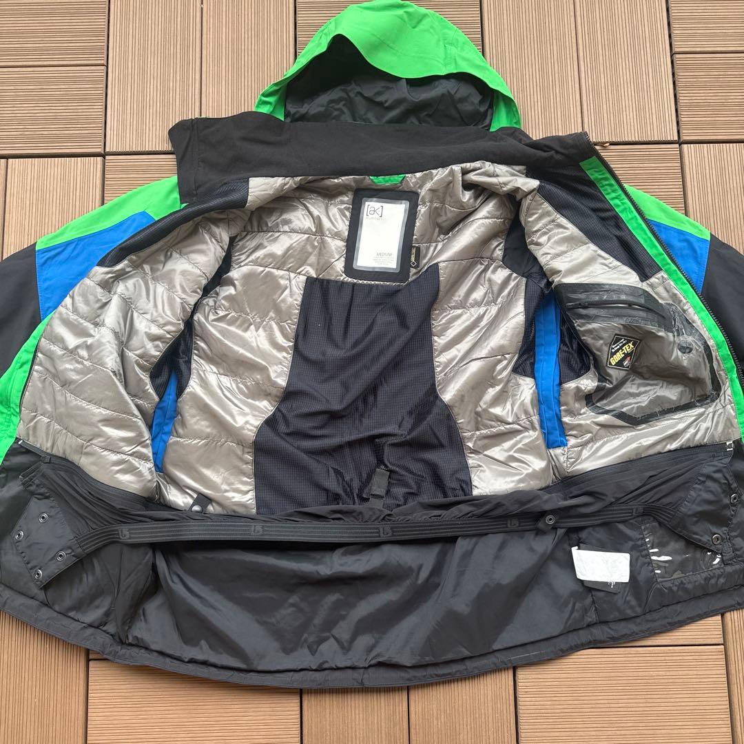 Burton【ak】スノーボードウェア　medium