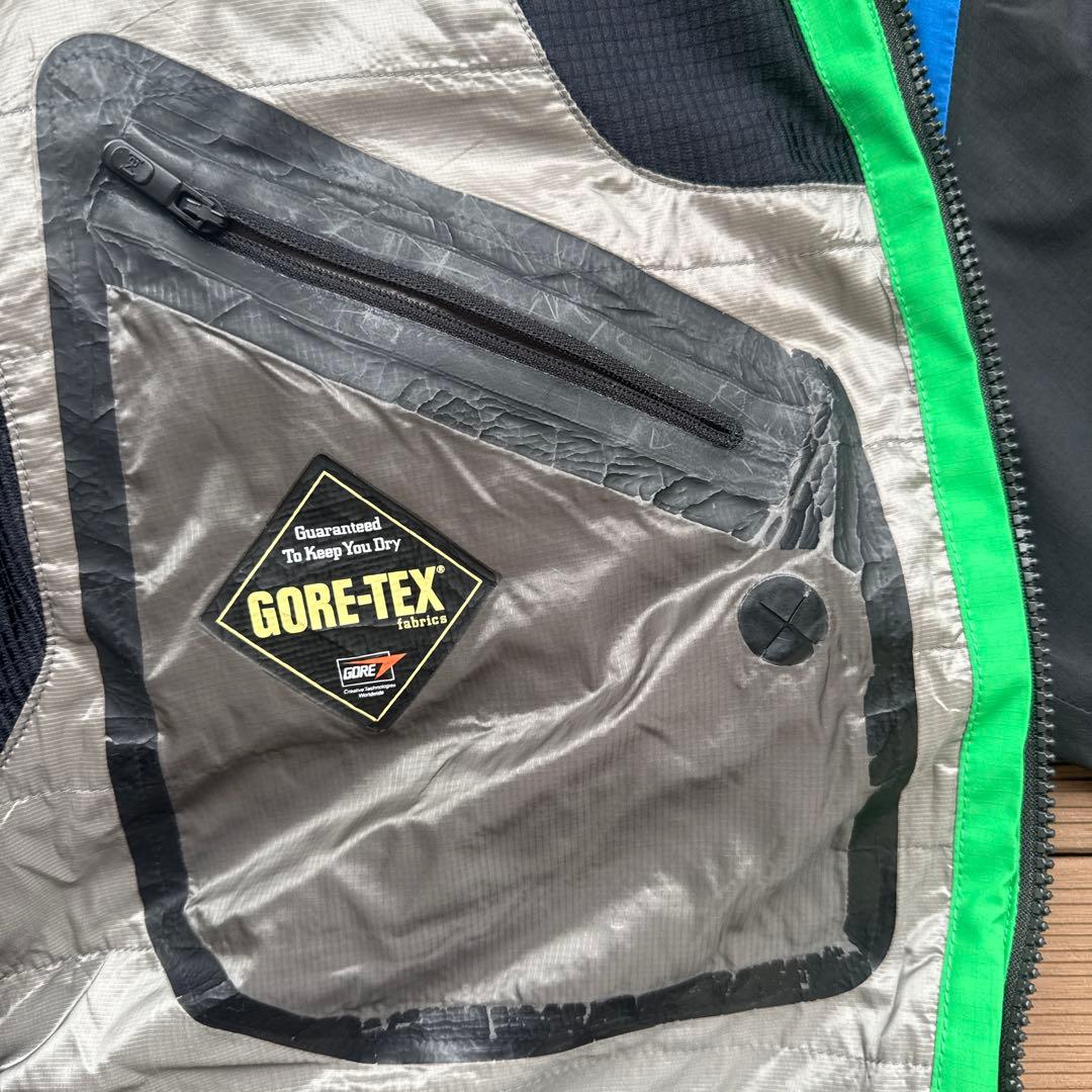Burton【ak】スノーボードウェア　medium