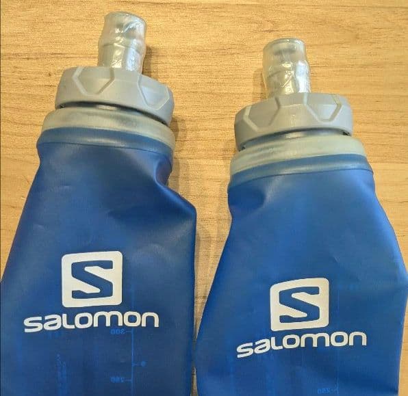 Salomon ADV SKIN 12L 未使用フラスク2個付き