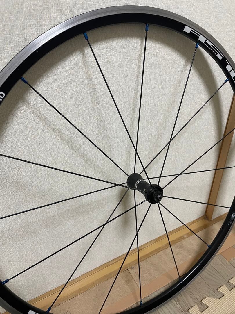 中古　クリンチャーホイール　シマノRS10前後セット