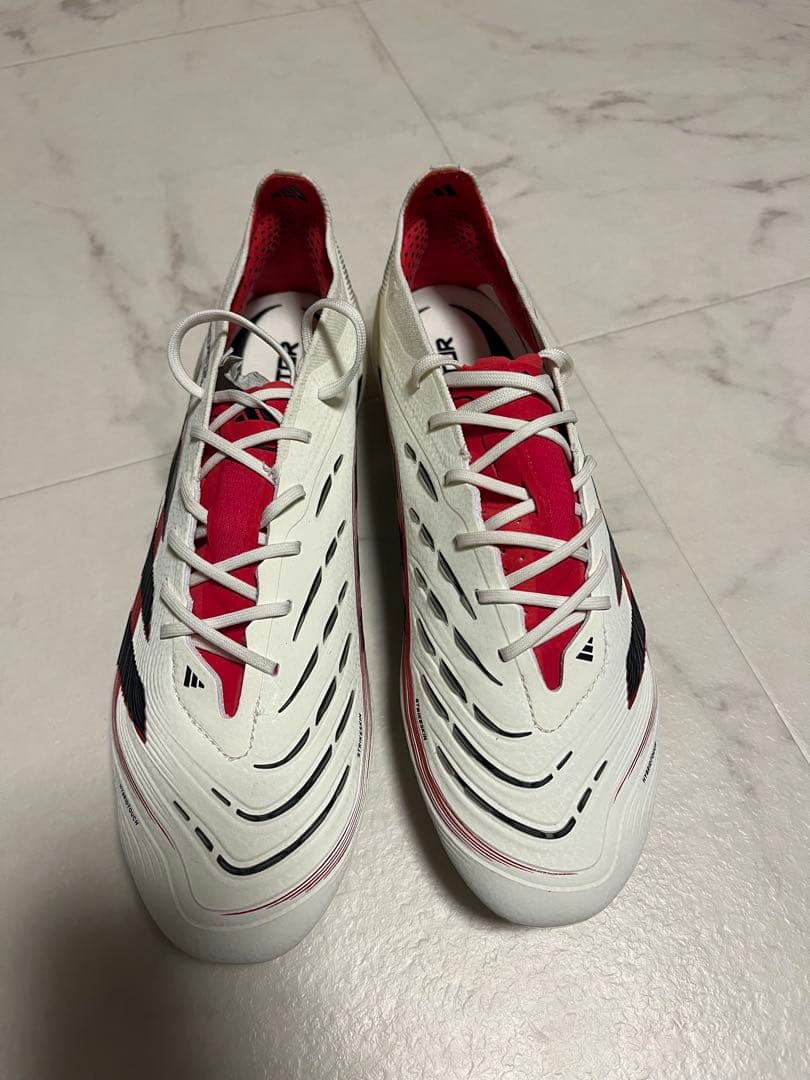 【希少】アディダスサッカースパイク プレデターエリートAG 25.5cm