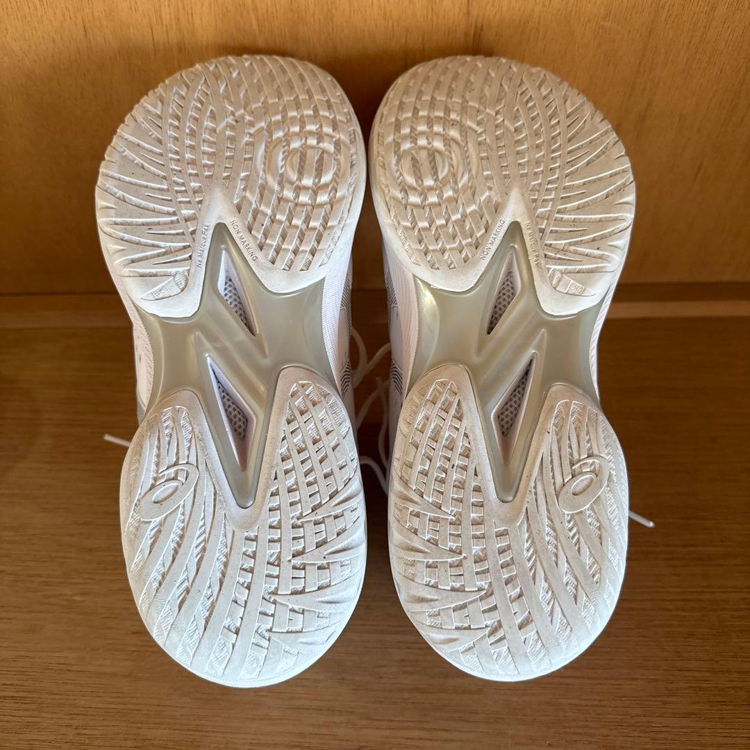 ASICS GELHOOP V16 2E 28.0cm ホワイト