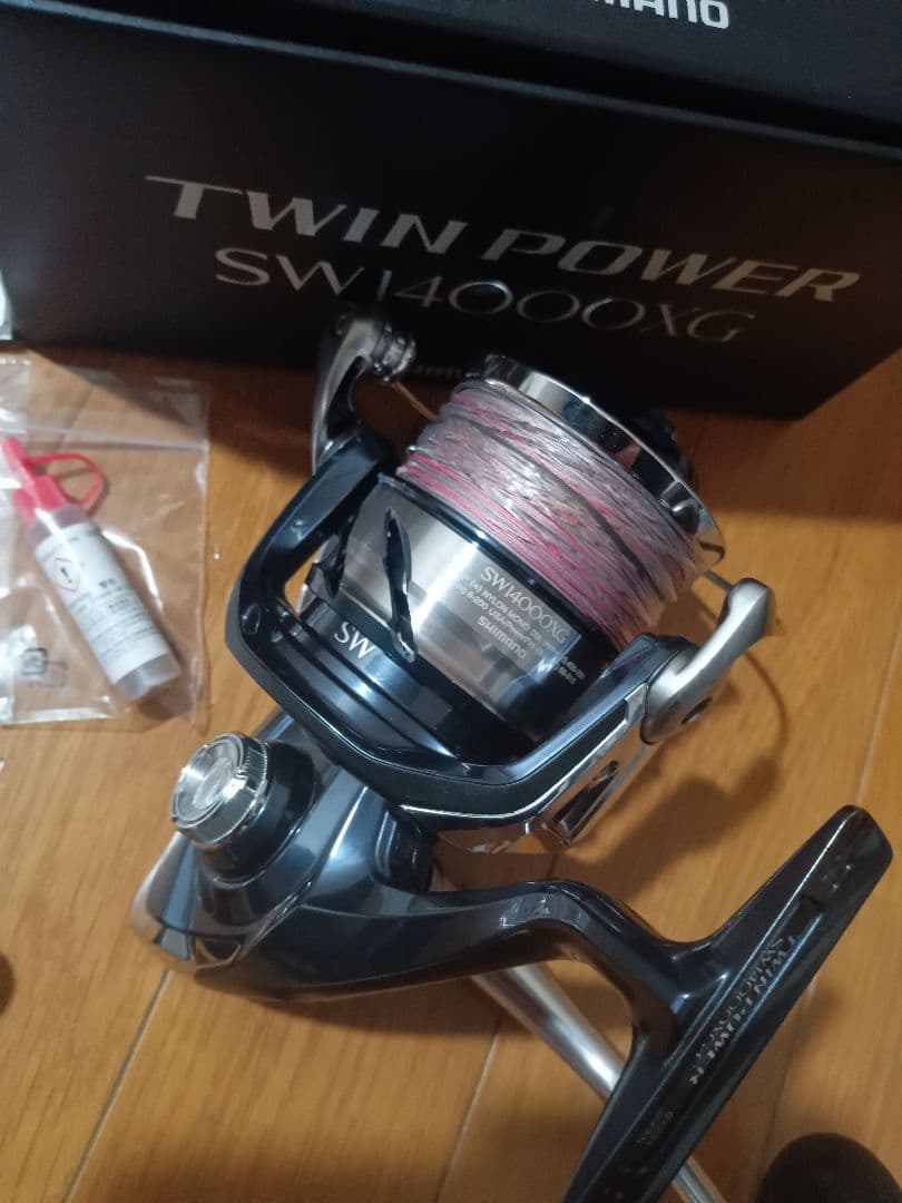 SHIMANO TWIN POWER SW14000XG リールと　マリノ３００