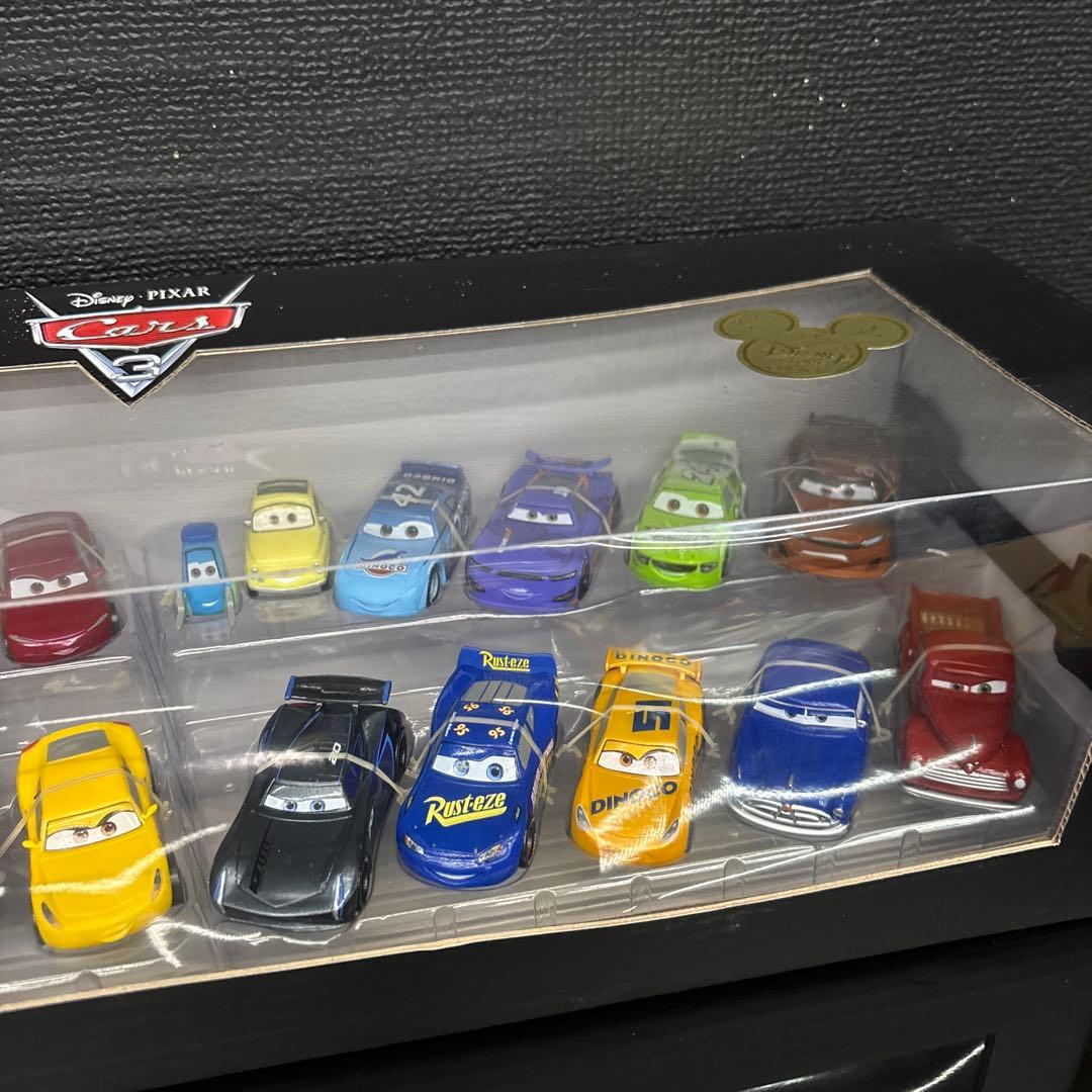 ディズニー・ピクサー カーズ3 メガフィギュアプレイセット
