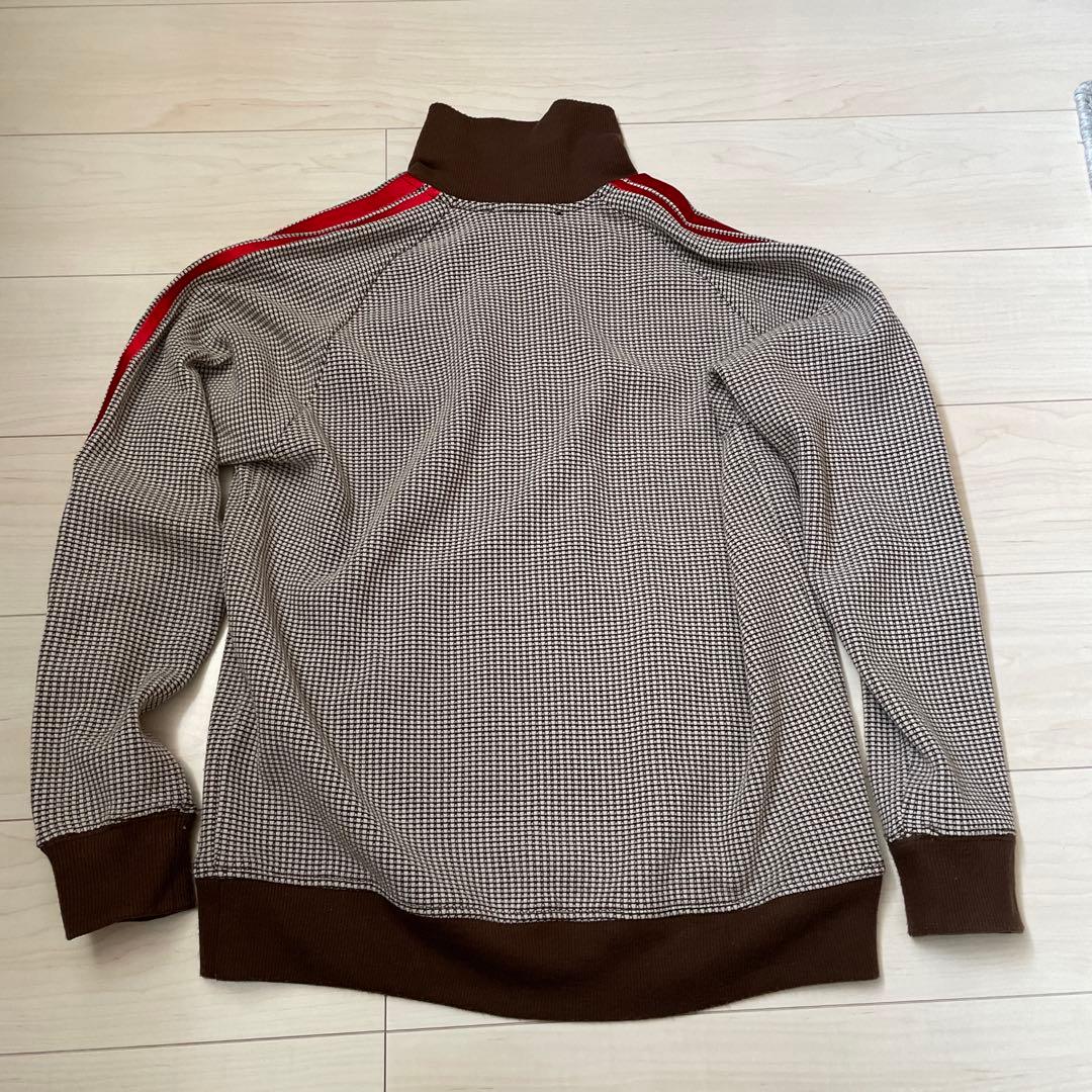 オニツカタイガー TRACK TOP / TRACK PANTS Mですが大きめ