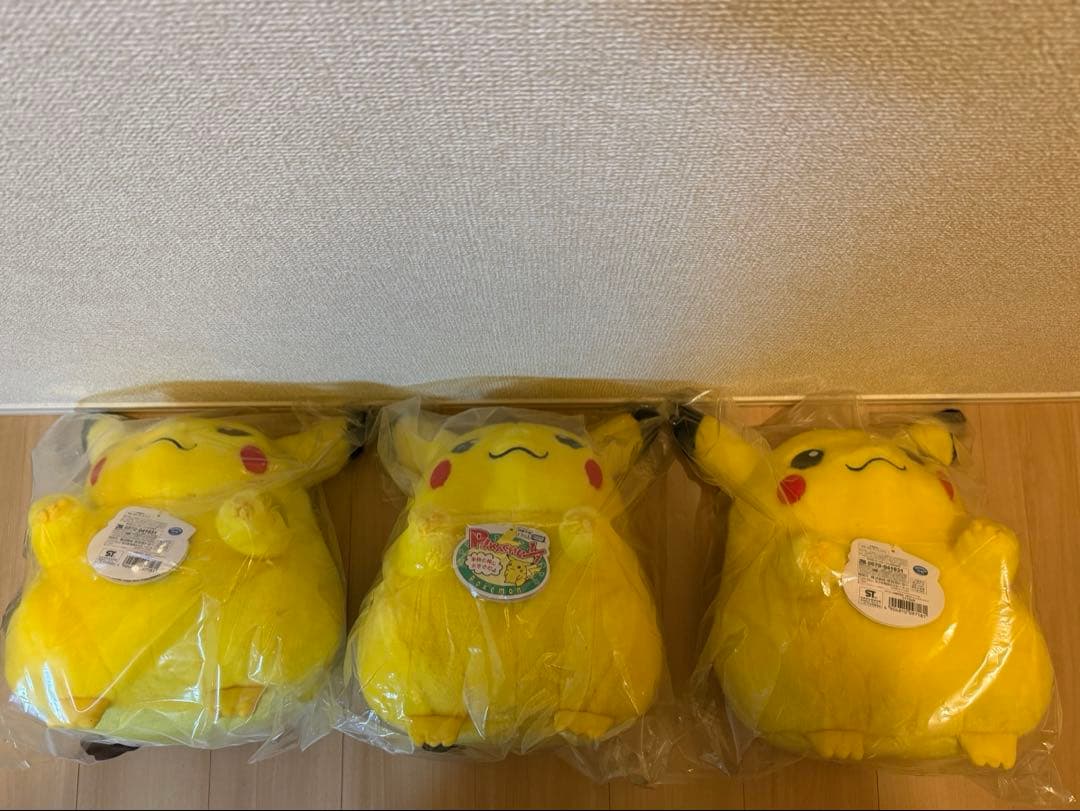 おかえり！ピカチュウ1/1 ぬいぐるみ　3体　まとめ売り