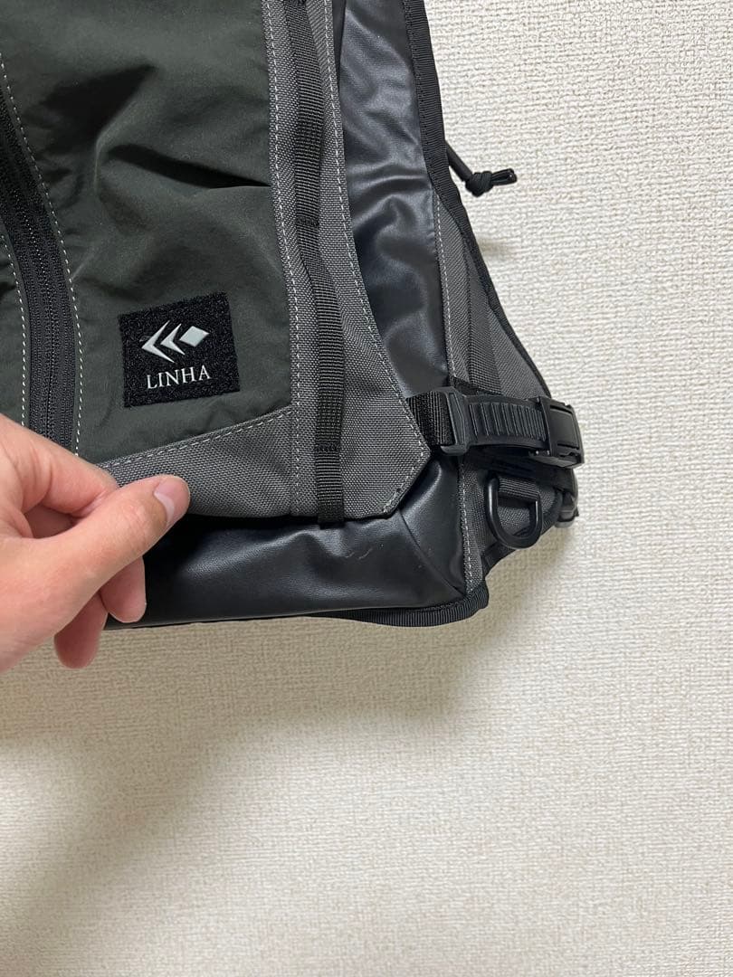 LINHA(リーニア) STREAM VEST UMPIRE GRAY