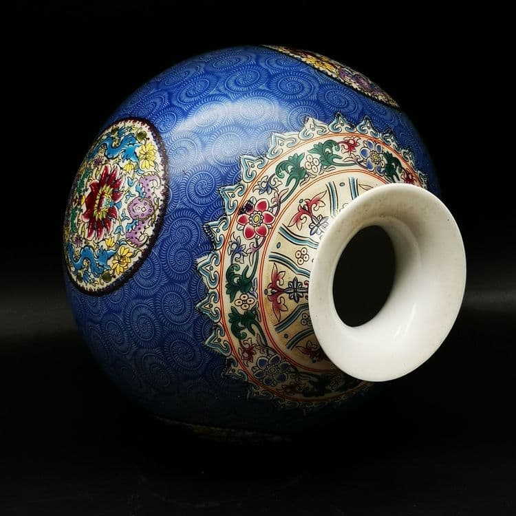 大清隆琅彩団模様石榴尊花瓶  景徳鎮 陶磁器 装飾品 現代工芸品美術品 置物