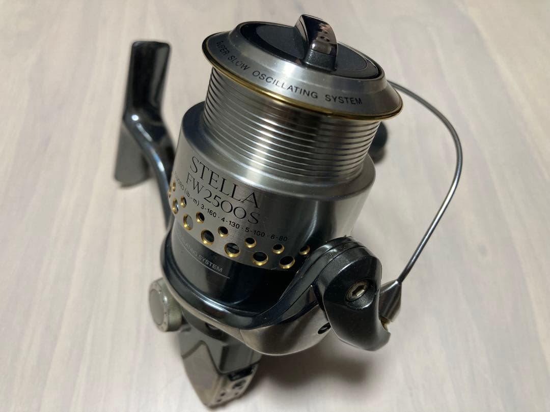シマノ　01'ステラ FW2500S　実釣メイン機 （管理NO：502）