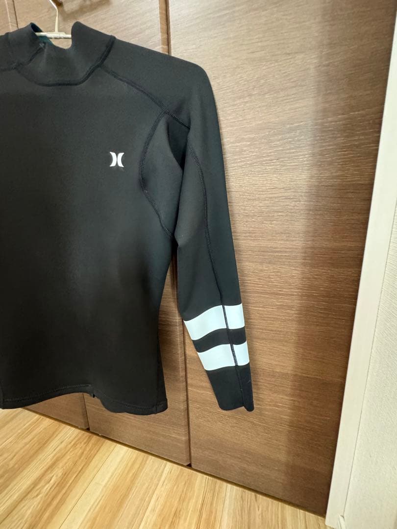 Hurley ブラック 長袖 タッパー メンズMLサイズ
