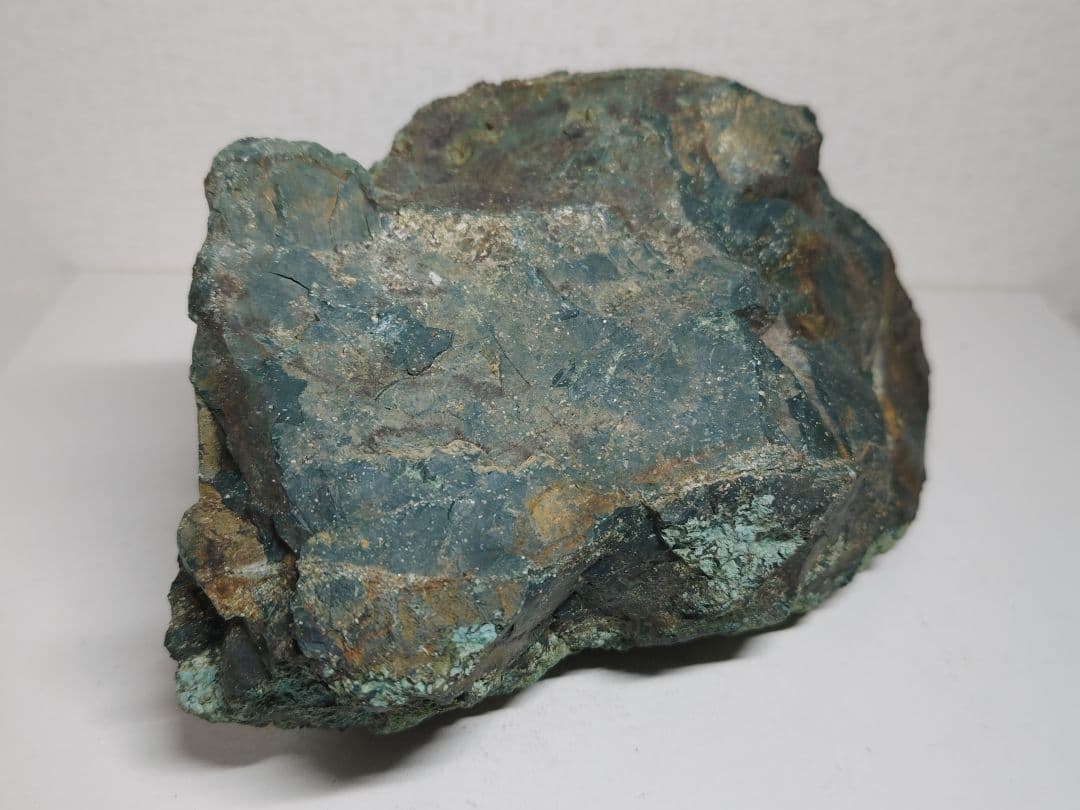出雲石 5.2kg 碧玉 瑪瑙 原石 鑑賞石 自然石 誕生石 鉱物 鉱石 水石