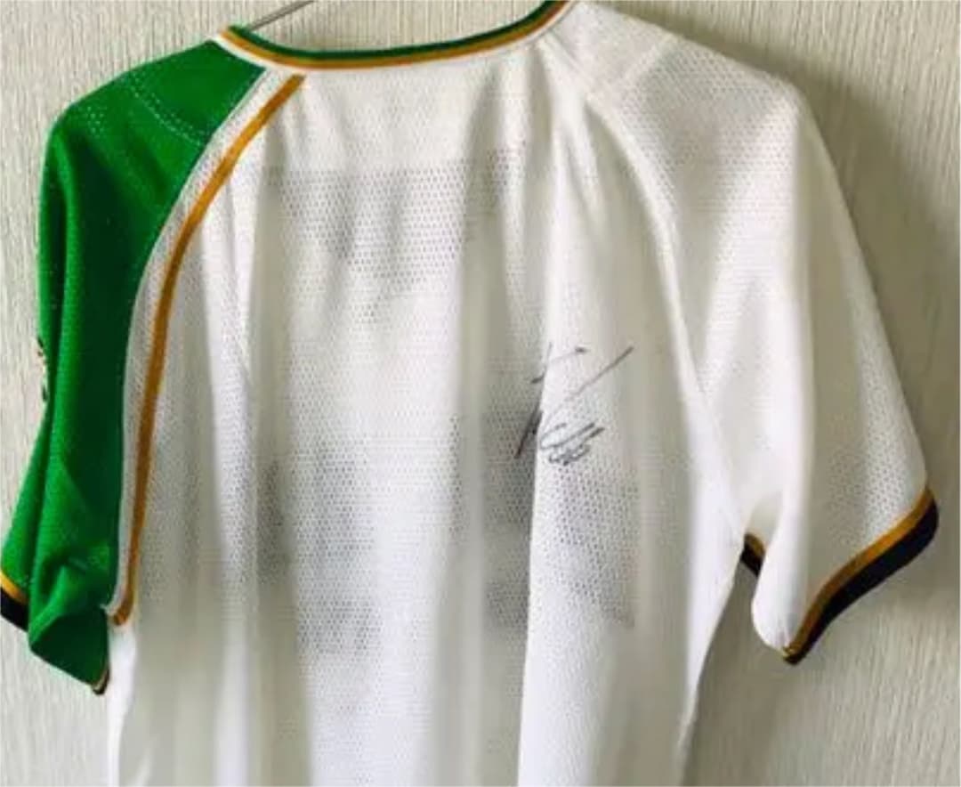 元北海道 日本ハム ファイターズ　ダース・ローマシュ匡 サイン入り