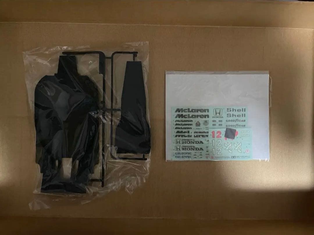 値下げ！McLaren MP4 6 HONDA 1/12スケール