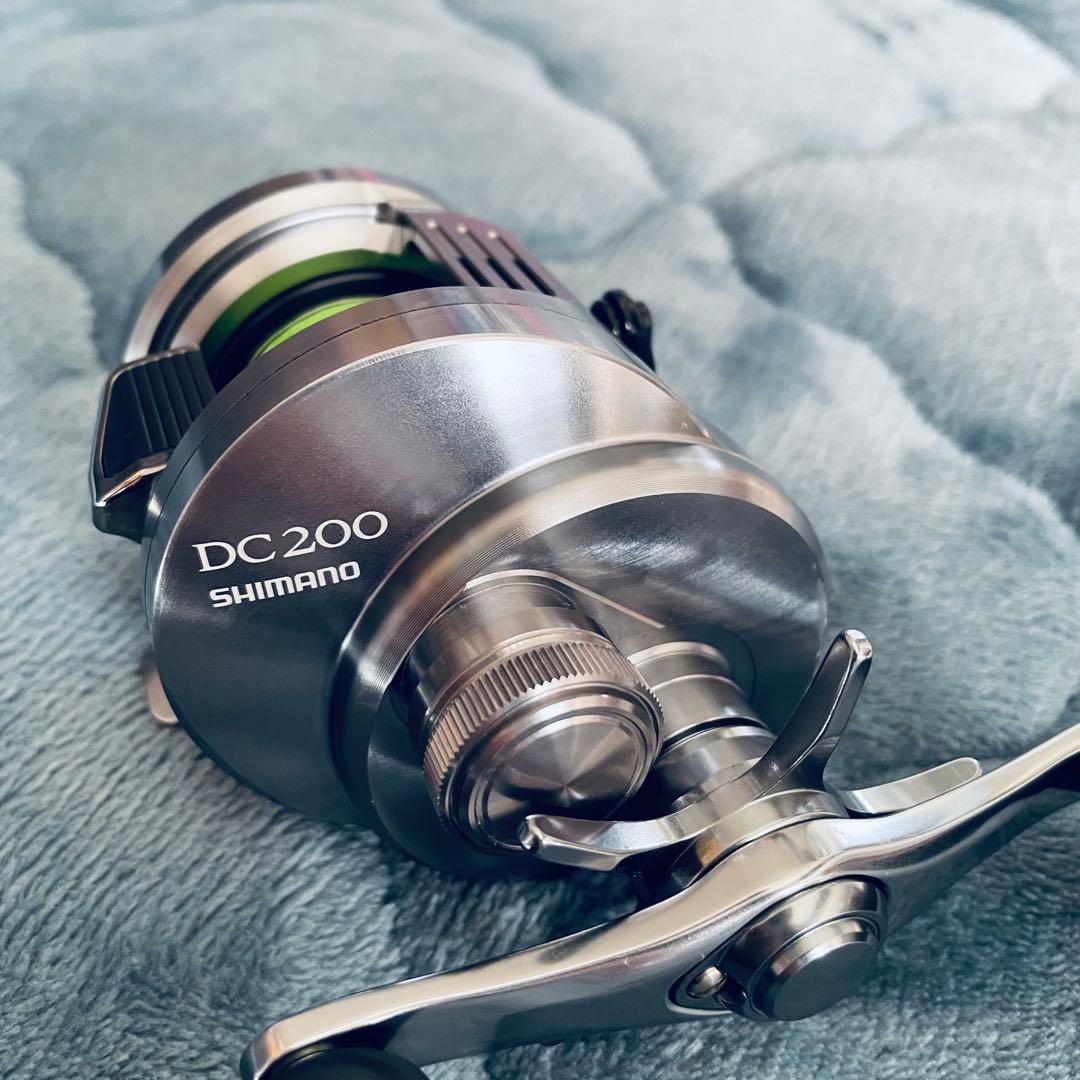 カルカッタ　コンクエスト　DC200 R （右ハンドル）（極美品！）