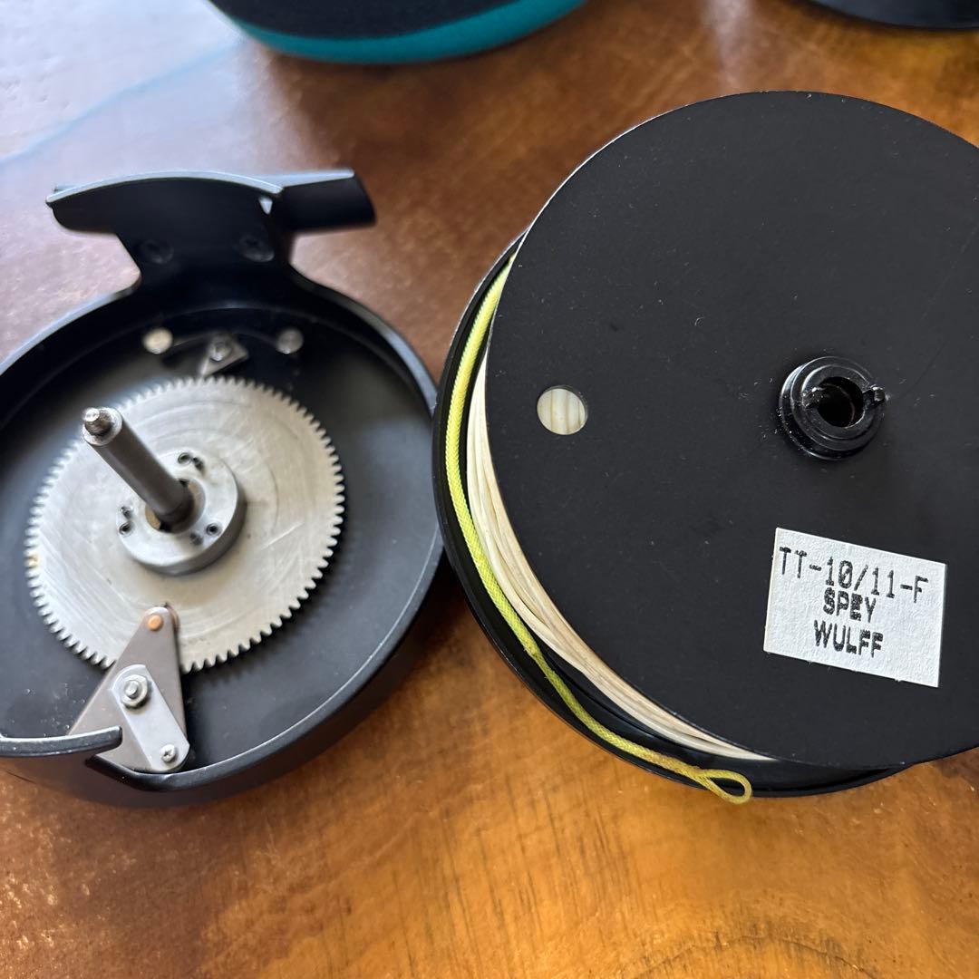 Lamson フライリール 4 ケース付き　予備スプール付き