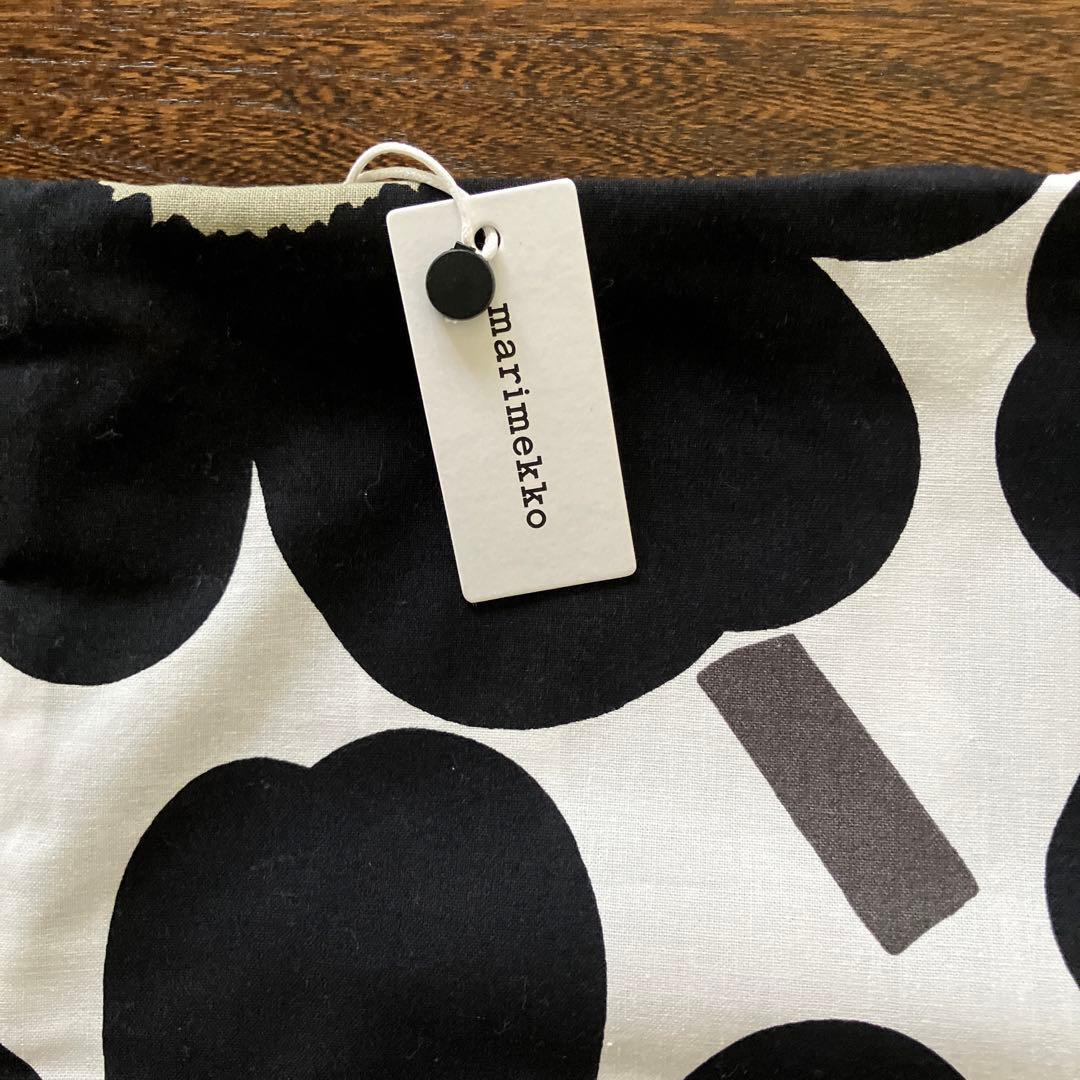PIENI UNIKKO/50×50/クッションカバー ブラックXオリーブ
