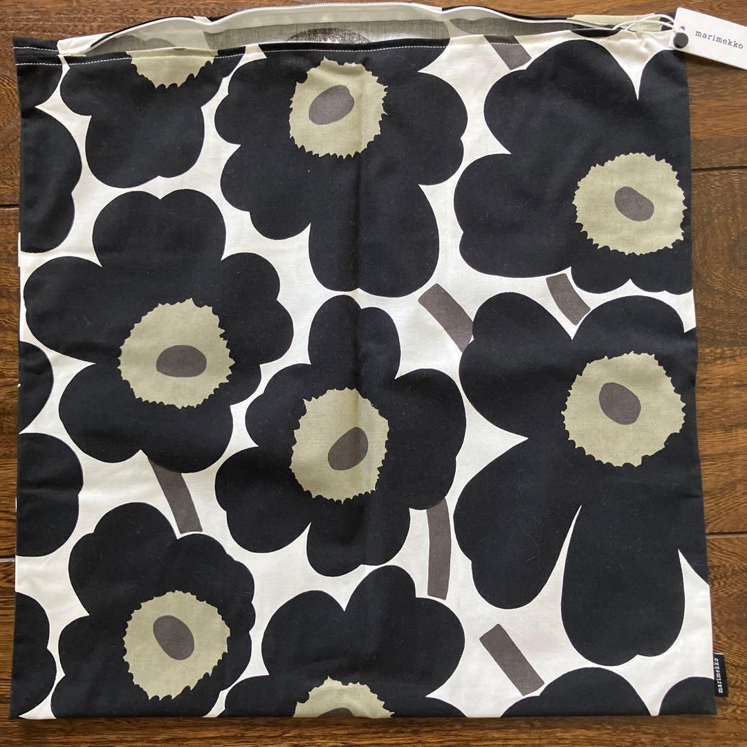 PIENI UNIKKO/50×50/クッションカバー ブラックXオリーブ