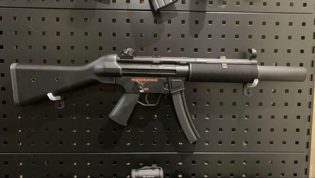 東京マルイスタンダード電動ガン　 MP5 SD5中古