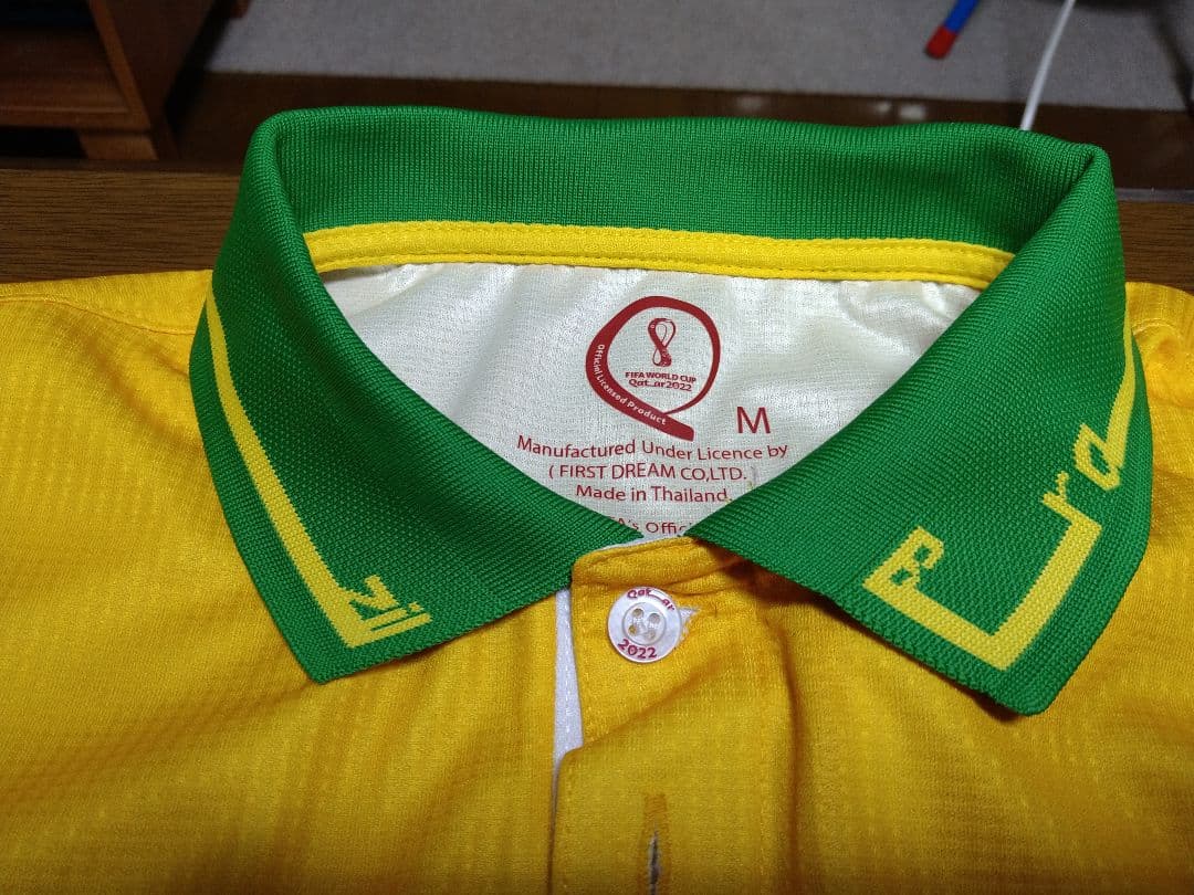 【新品】2022年 サッカー FIFAワールドカップ ブラジル代表ポロシャツS
