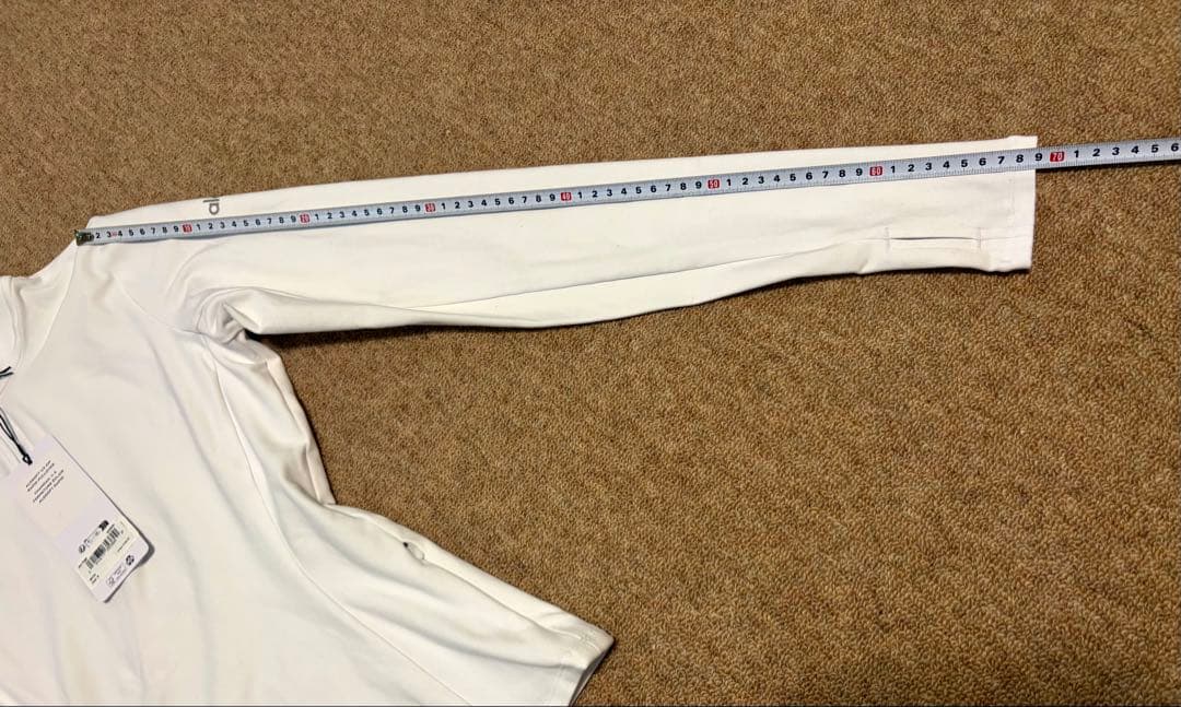 【新品タグ付き】alo yoga トップス ハーフジップ トレーニングウェア