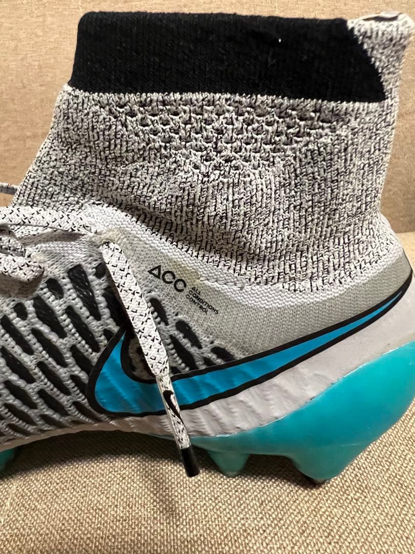 Nike サッカーシューズ スパイク ACCテクノロジー ハイカット グレー/青