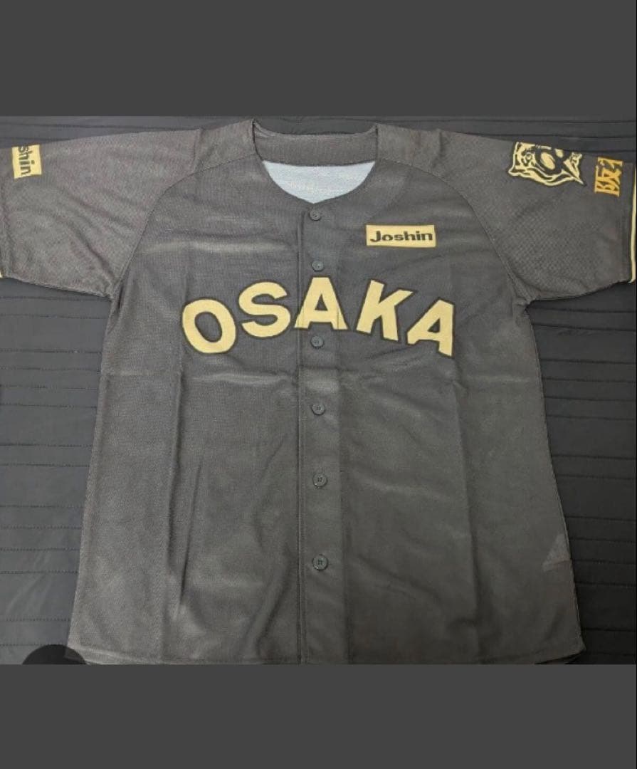 阪神タイガース OSAKAロゴ 2025 ブラックダイナマイト　TBDS
