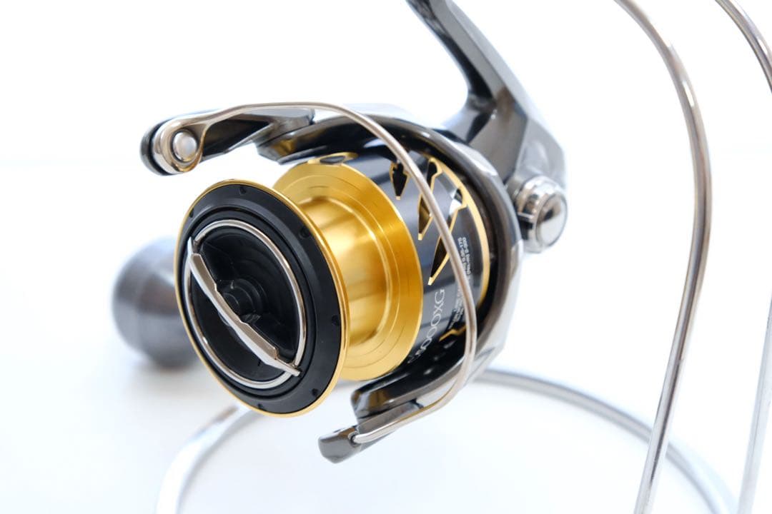 【美品】 シマノ 20ツインパワー C5000XG SHIMANO