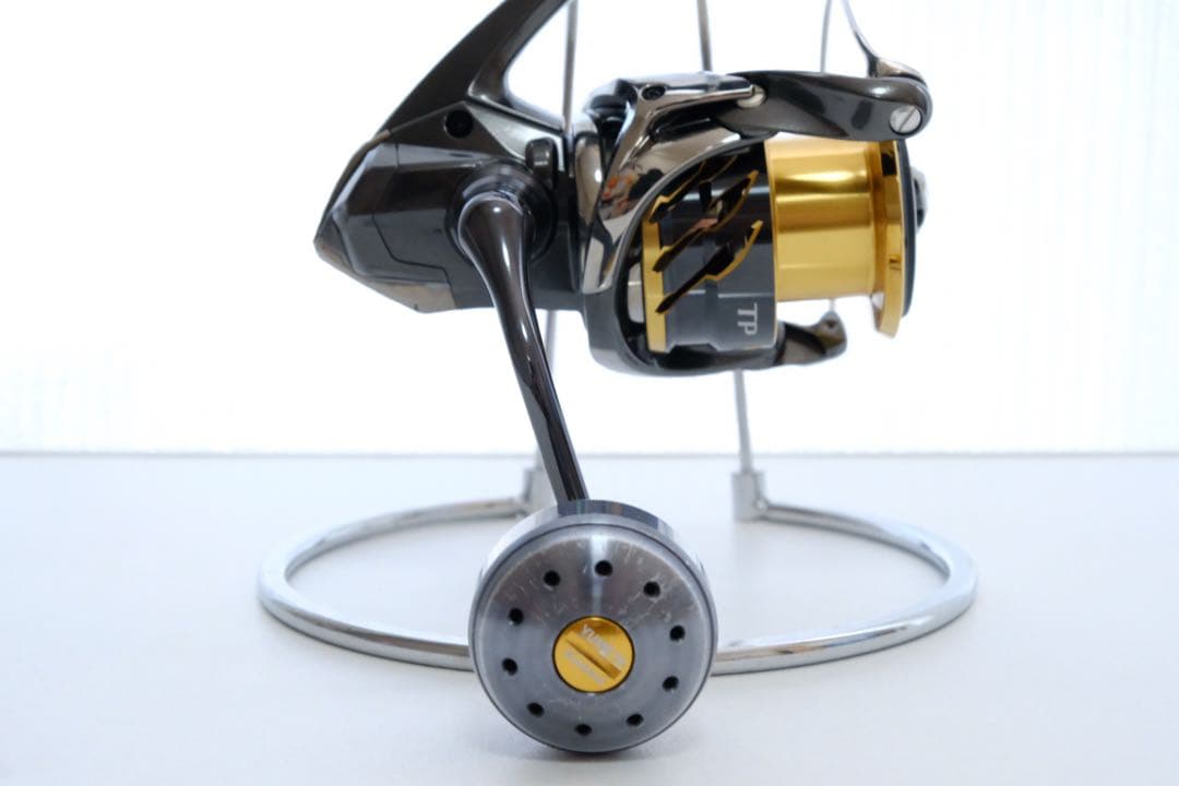 【美品】 シマノ 20ツインパワー C5000XG SHIMANO