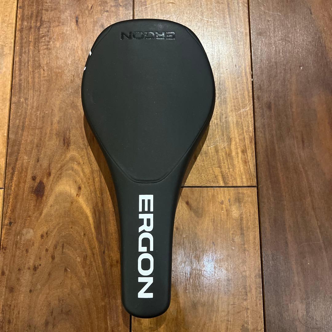 ERGON サドル　SMダウンヒル