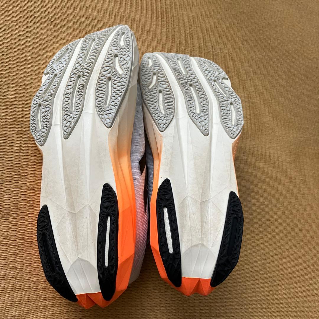 New Balance フューエルセル パルス 薄底 陸上トラック　25.5