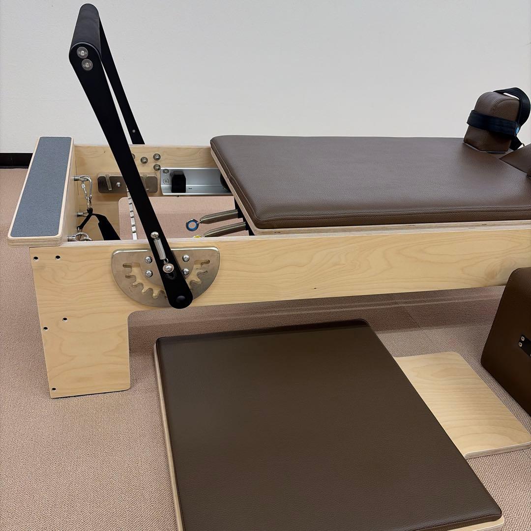 MotioncarePILATESリフォーマー美品
