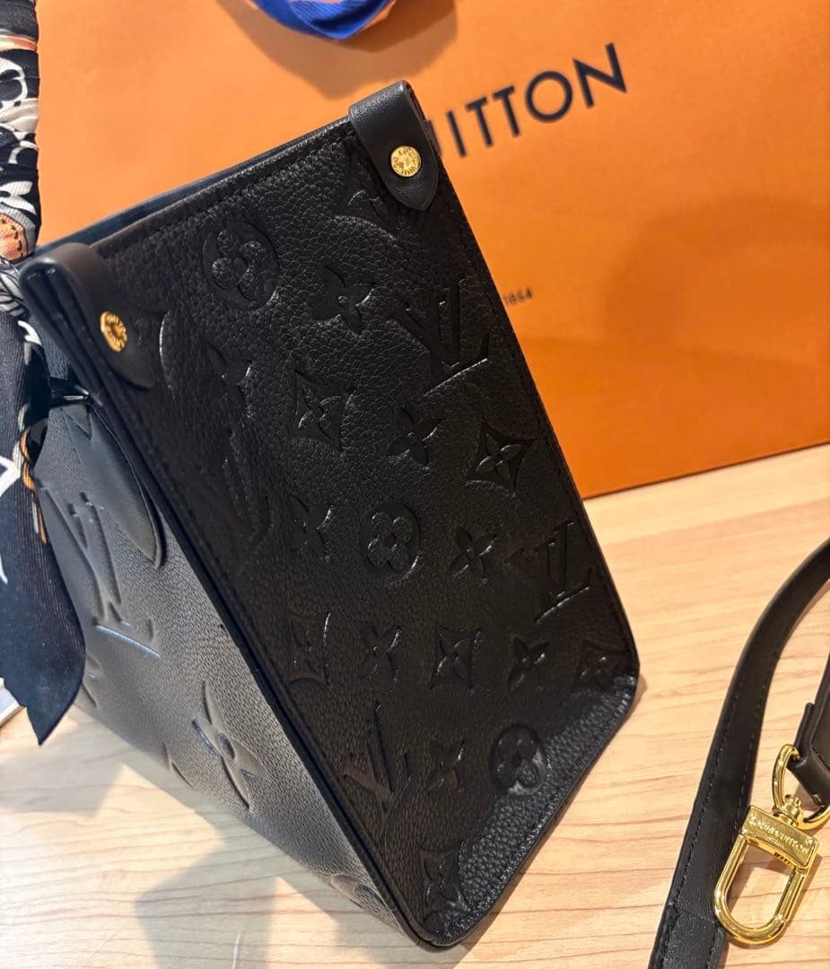 LOVIS VUITTON 新品未使用 オンザゴーPM スカーフ付きノベルティ