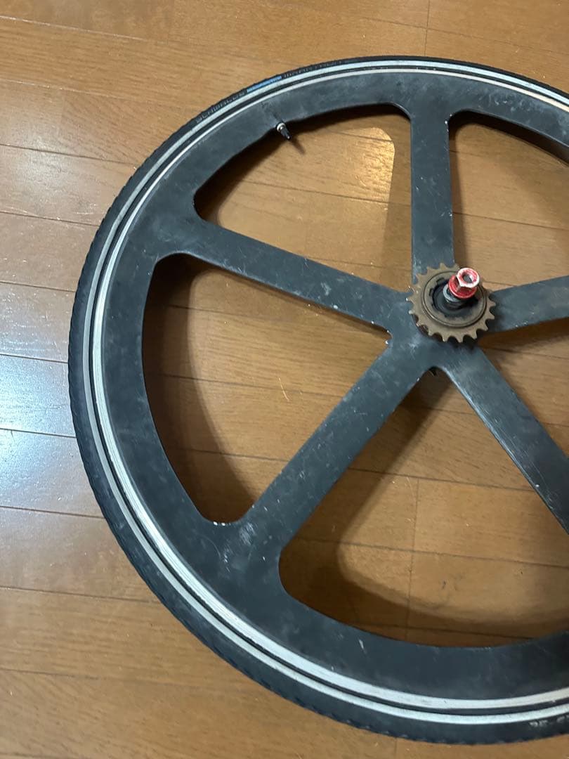 ピストバイク　バトンホイール