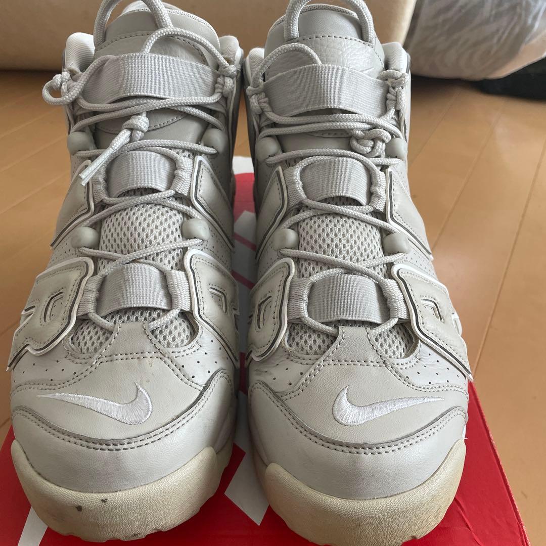 NIKE AIR MORE UPTEMPO ホワイト