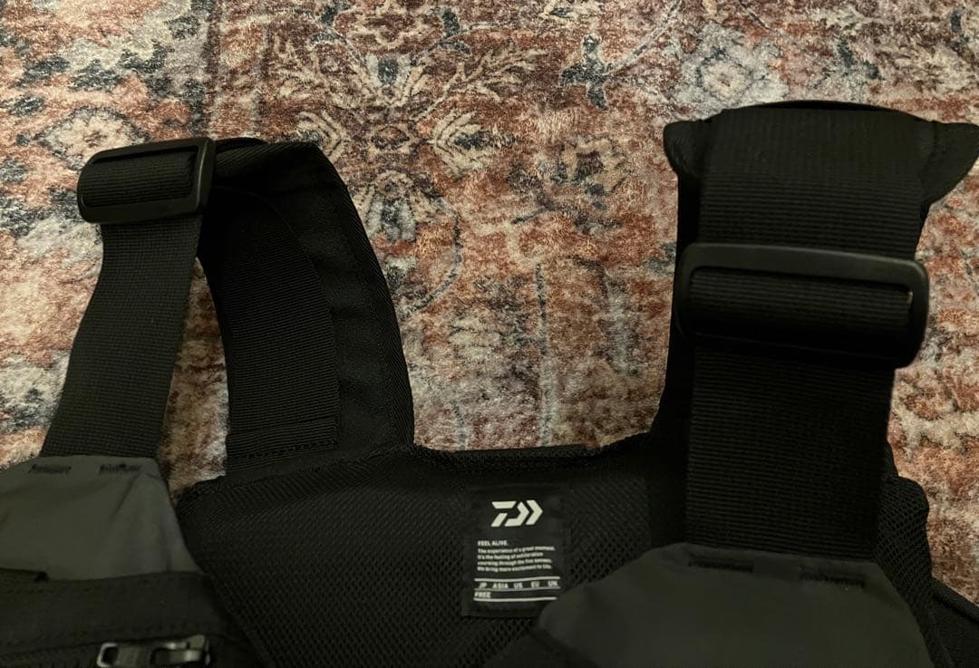 【極美品】DAIWA タクティカルゲームベスト DF-4020 ※別売り付属品付