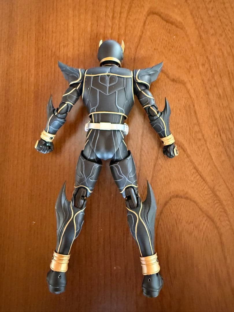 真骨彫仮面ライダークウガ(アルティメットフォーム対ダグバ)※訳あり