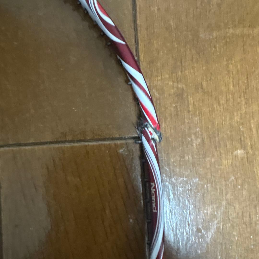 ASTROX100ｚｚバドミントンラケット （折れてる）