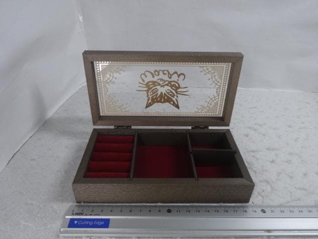 新品　ジュエリーボックス　レース　小物入れ　うでぐみ　わちふぃーるど　ダヤン　猫