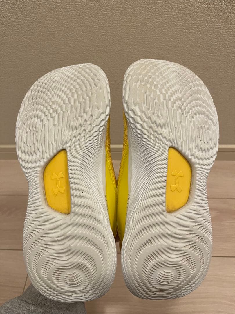 UNDER ARMOUR Curry8 カリー8 \"Butter Flow\"