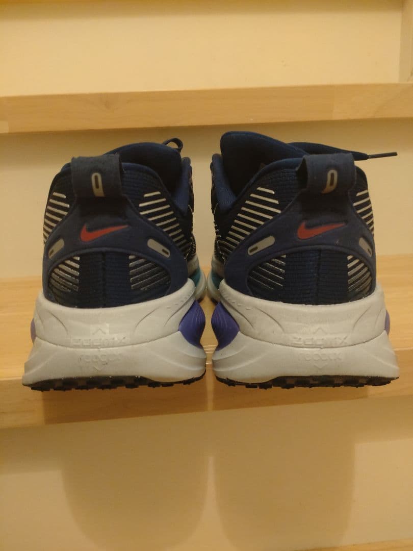 Nike Zoom Vomero ネイビー/パープル