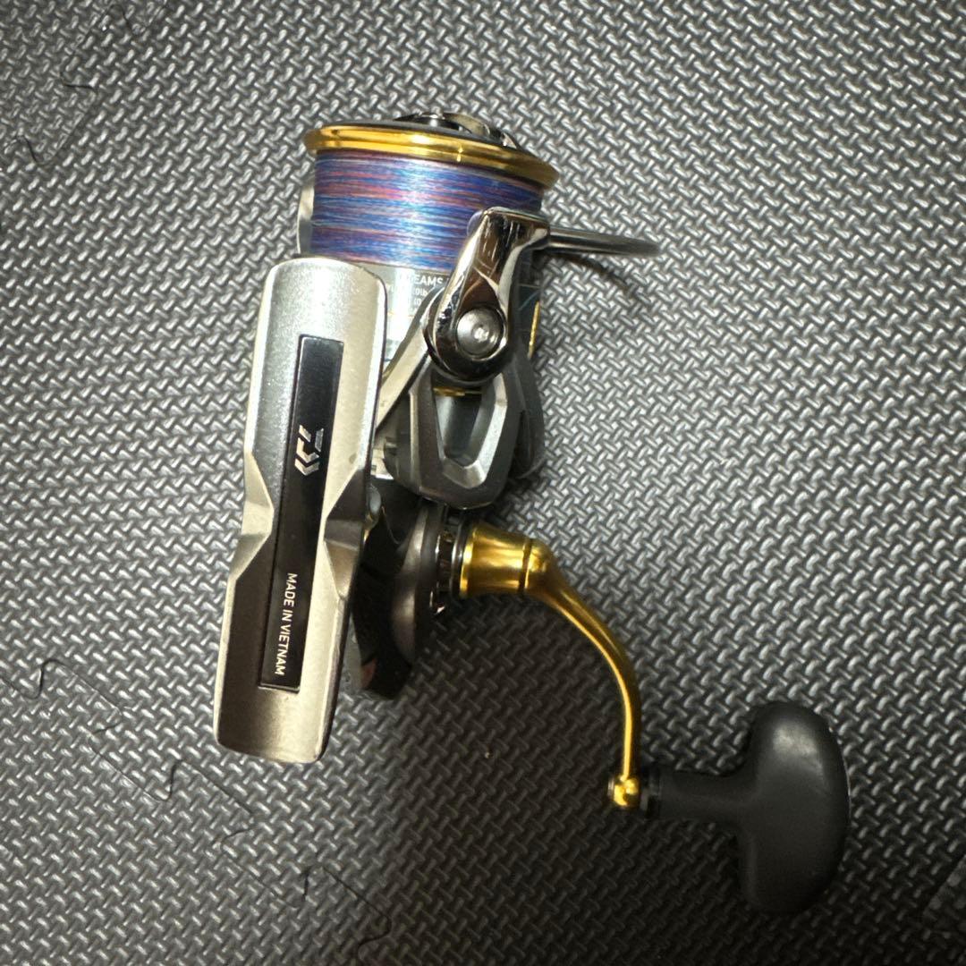 Daiwa FREAMS LT 4000D-C スピニングリール
